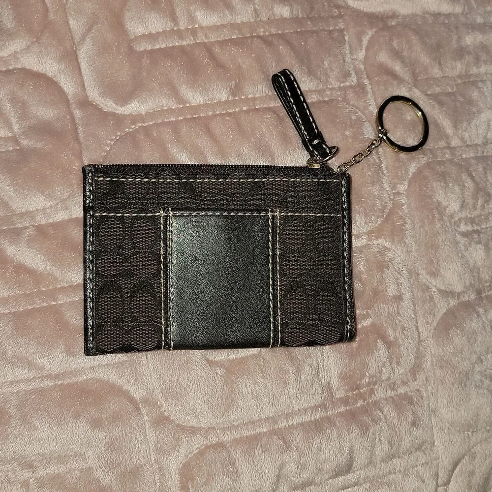 Coach Women’s Signature Brown Zipper Keychain Credit Card Wallet